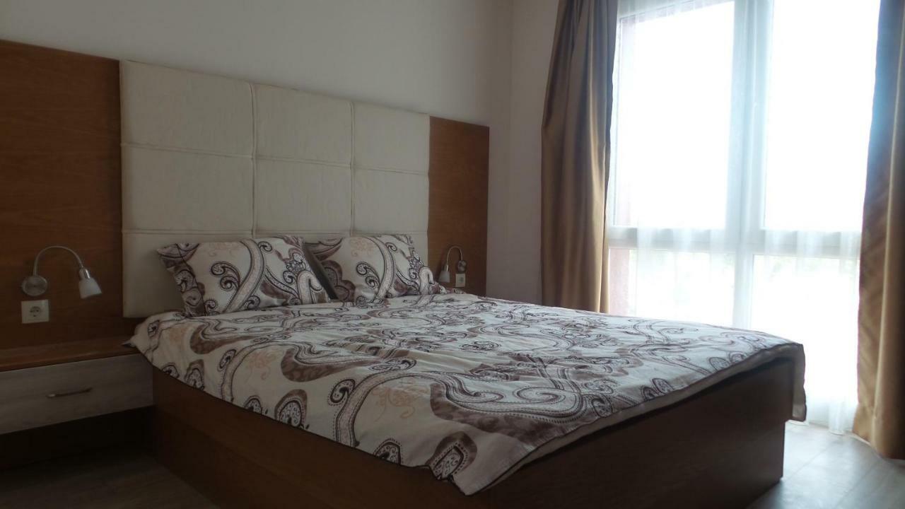 Astoria Apartment Βελίκο Τίρνοβο Εξωτερικό φωτογραφία